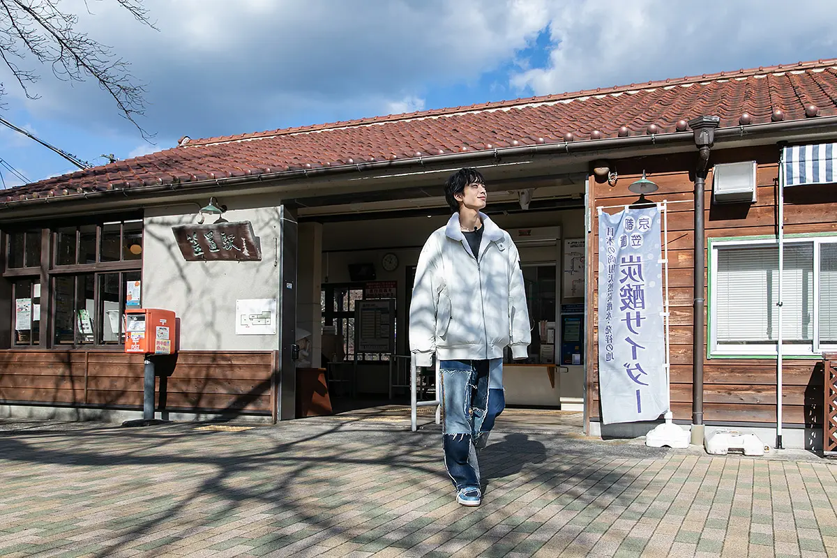 JR関西線笠置駅を訪れる松田さん