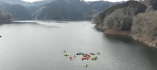 Plan de viaje de un día 28 de julio (domingo) Limitado a 10 personas “Experiencia en kayak y exploración de la presa Ren”