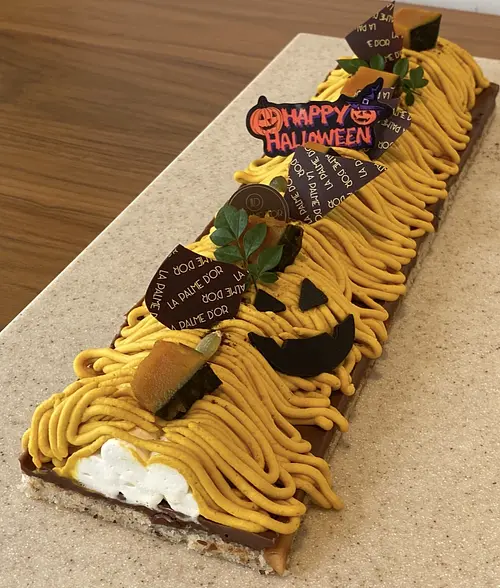 ハロウィン仕様のケーキ集合