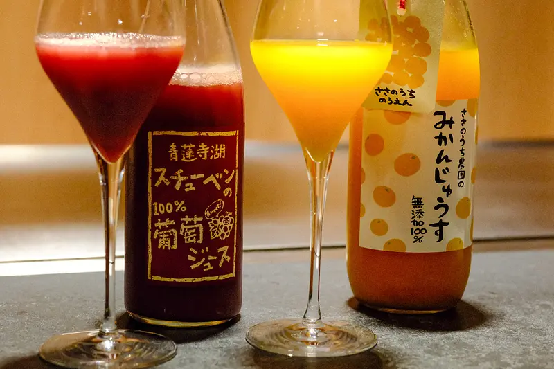 Kumano mandarin orange juice and Shorenji grape juice
