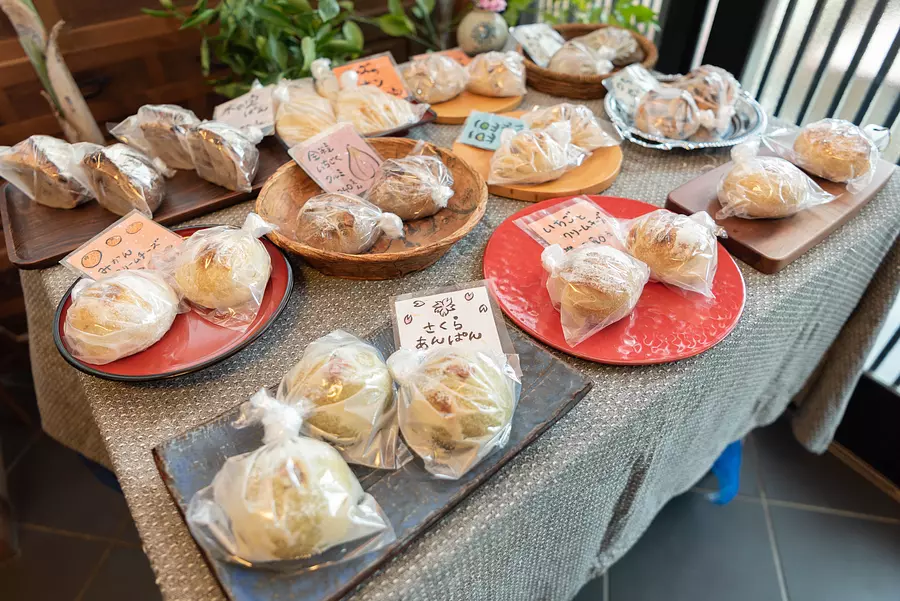 自家製酵母の個性派パン屋「木琴堂」（松阪市）でパン作りの奥深