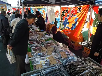 年末・きいながしま港市