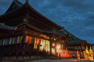 高田本山専修寺のライトアップ（2）