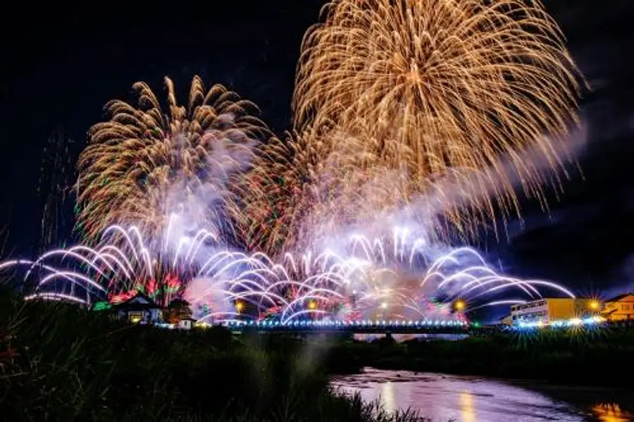 เทศกาลดอกไม้ไฟฤดูร้อนที่แม่น้ำนาบาริ ปี 2024
