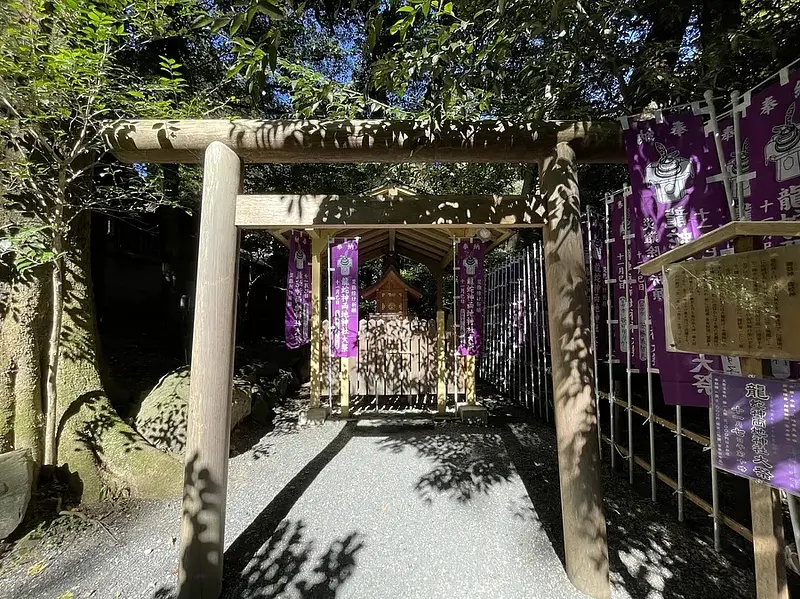 龍蛇神両地神社（りゅうじゃじんりょうちじんじゃ） (鈴鹿市)