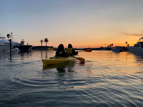 Kayak et barbecue au coucher du soleil