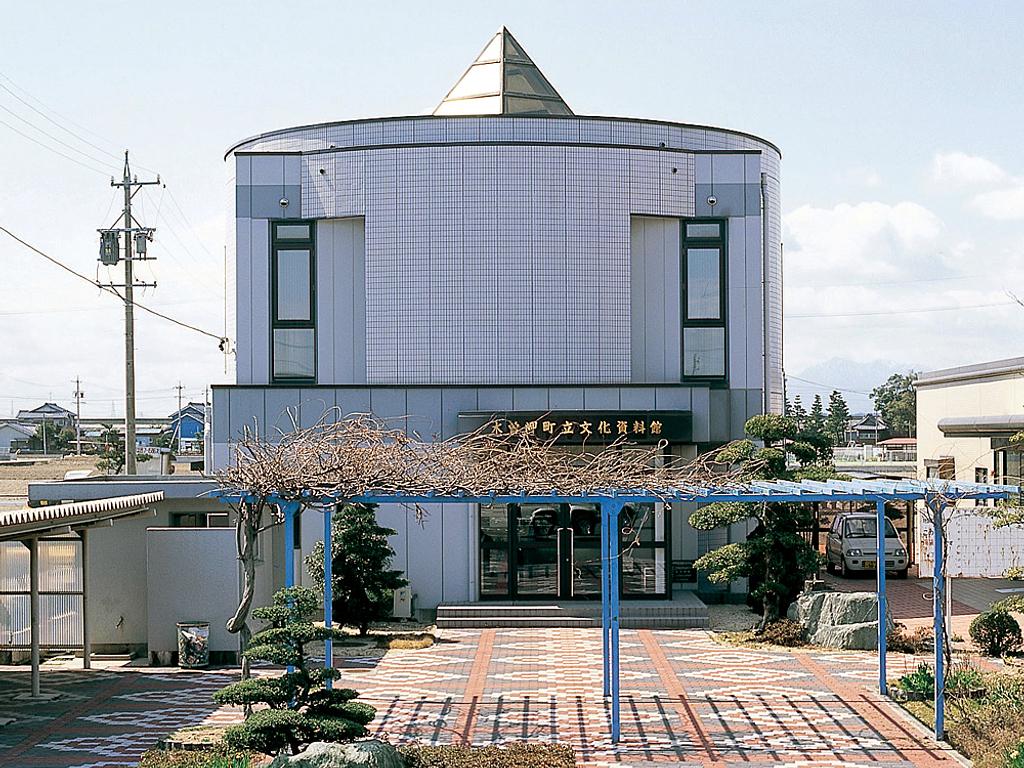 木曽岬町立文化資料館 | 観光スポット | 観光三重(かんこうみえ)