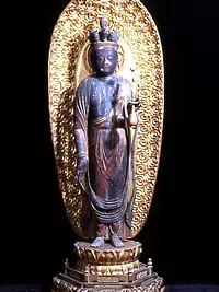 Estatua de madera de Kannon de once caras