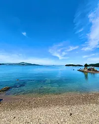 前の海