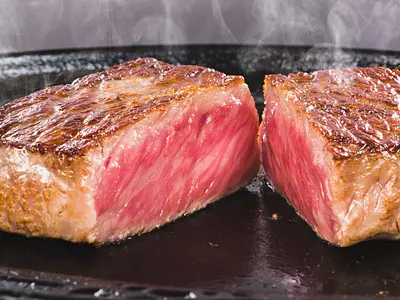 Je veux manger du bœuf Matsusaka ! Recommandé par les locaux ! Si vous voulez manger du steak de bœuf Matsusaka, c'est l'endroit qu'il vous faut ! Nous présenterons quatre magasins soigneusement sélectionnés.