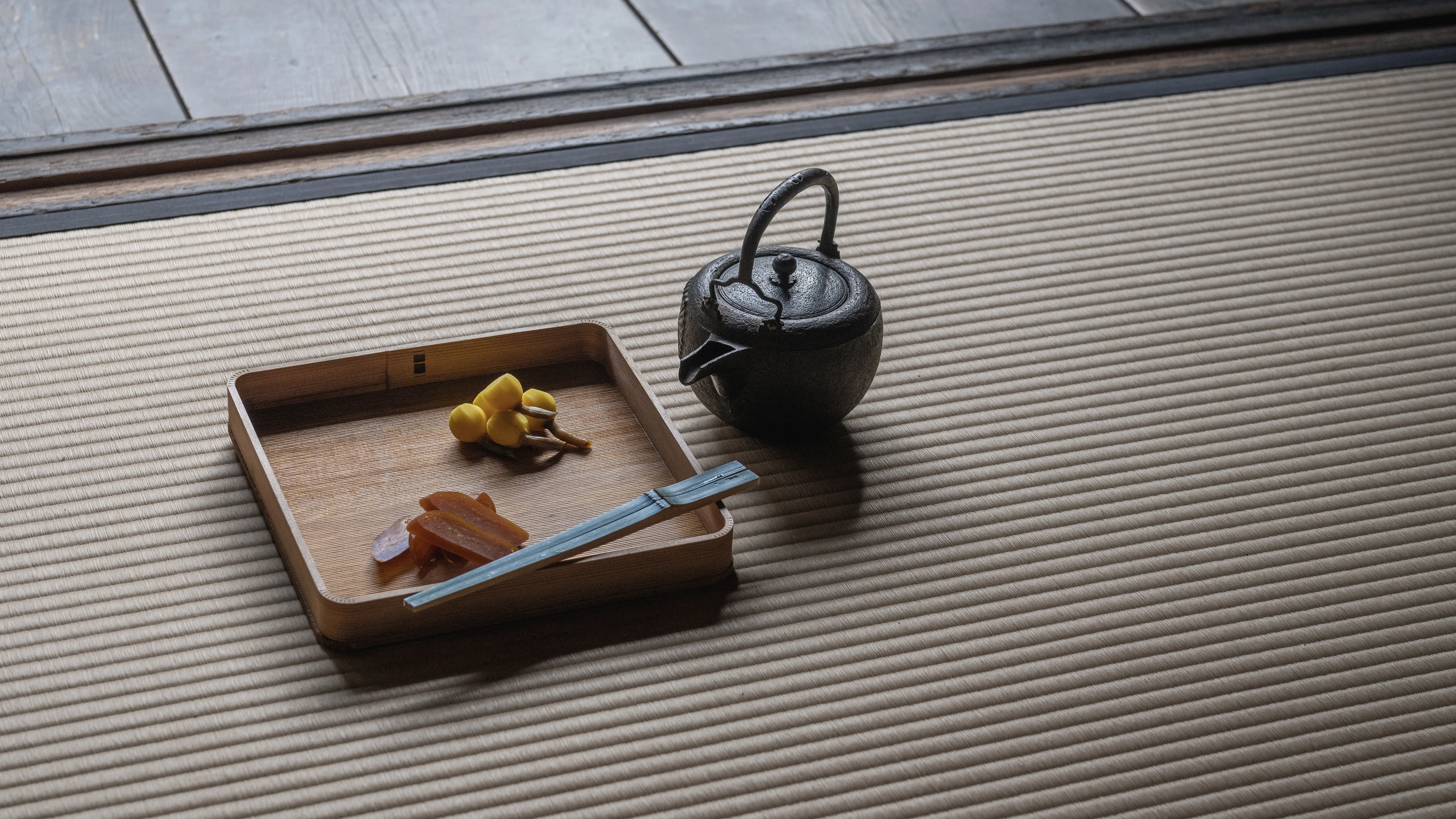 Découvrez l&#39;essence de l&#39;esprit japonais à travers la cérémonie du thé, le cœur de l&#39;hospitalité japonaise